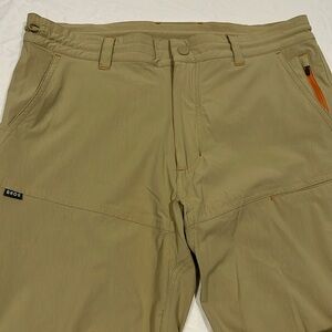 Howler Bros Shoalwater Tech Pants, treehouse color, size 32x34
